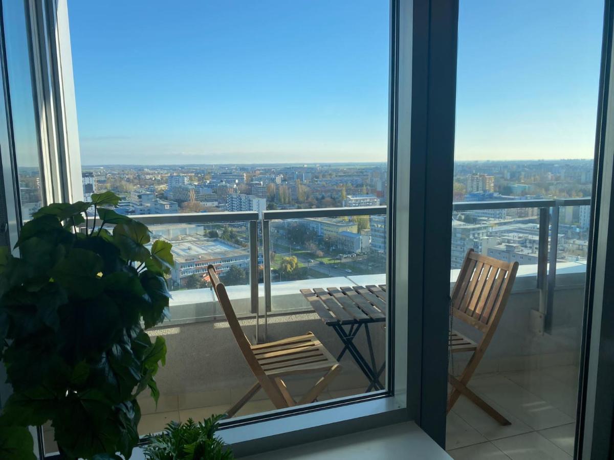 Fantastic View From The 20Th Floor Apartment Bratislava Exterior photo